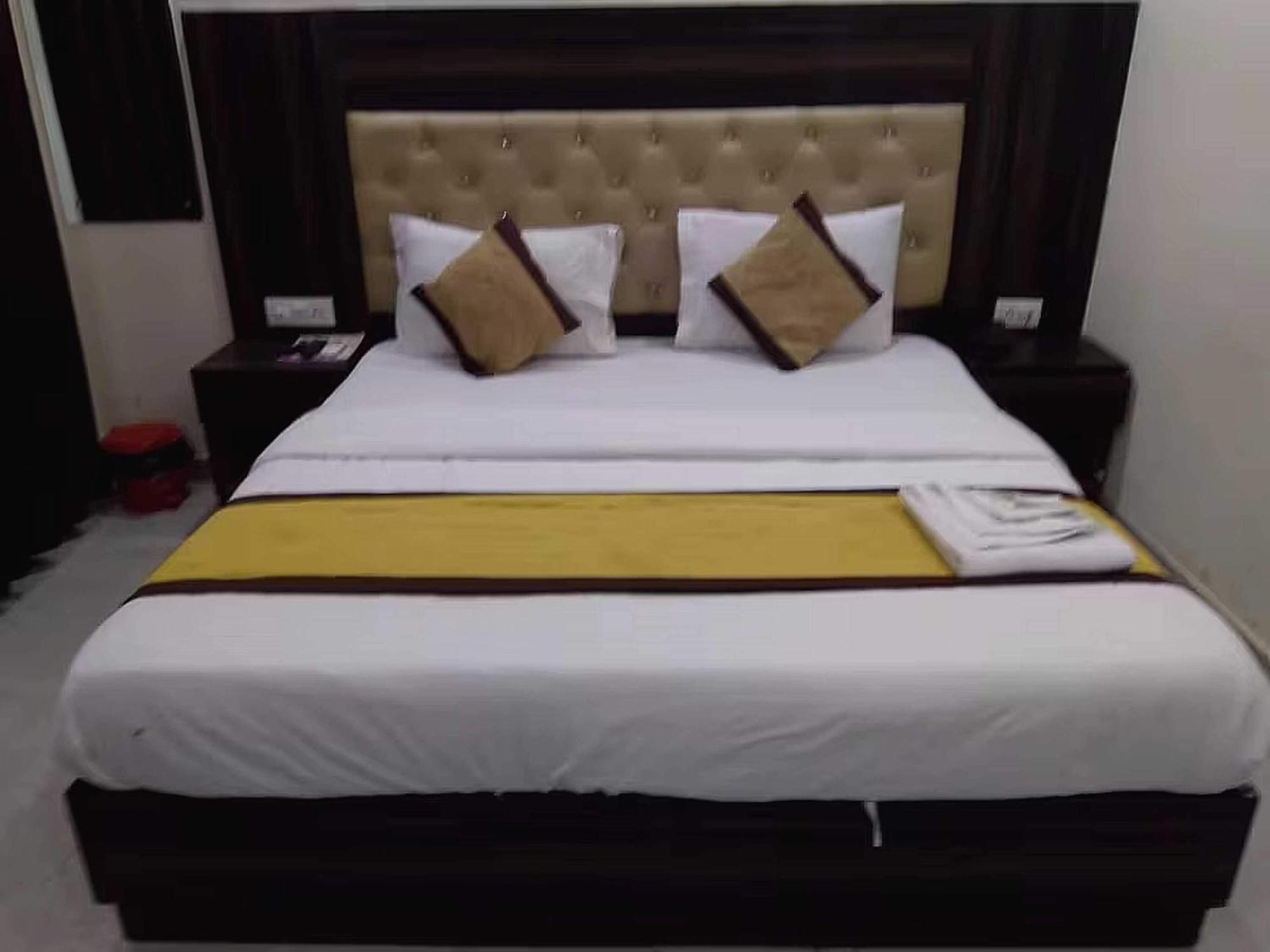 O King Plaza 3* New Delhi